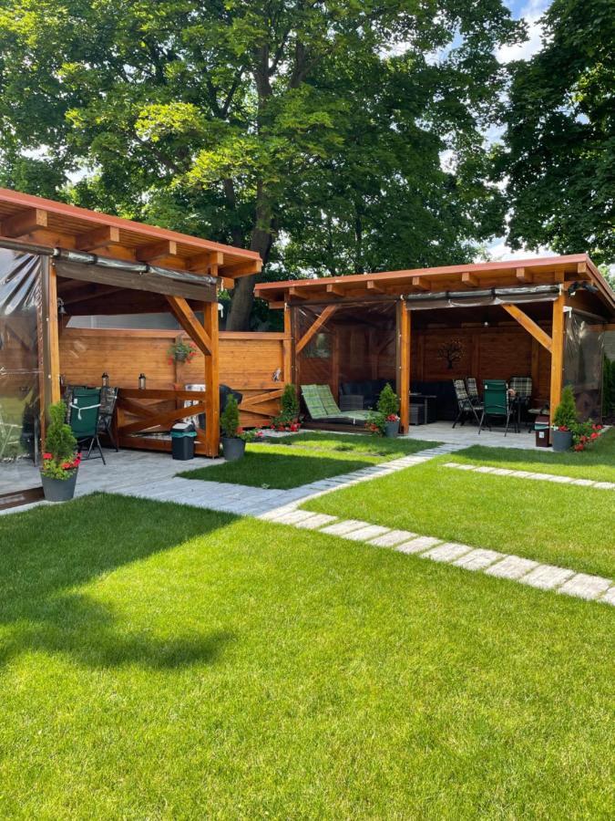 Villa Garden Apartments Poprad Bagian luar foto