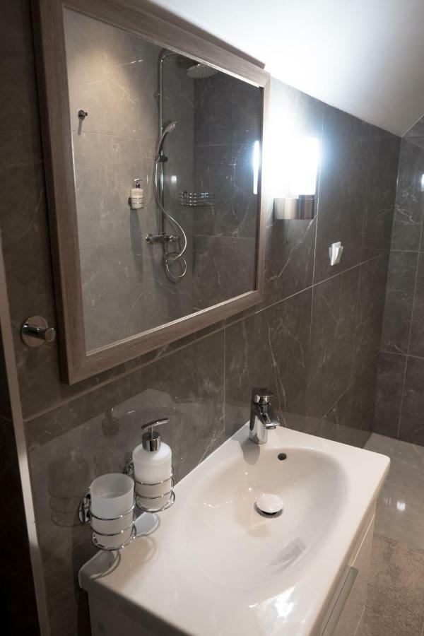 Villa Garden Apartments Poprad Bagian luar foto