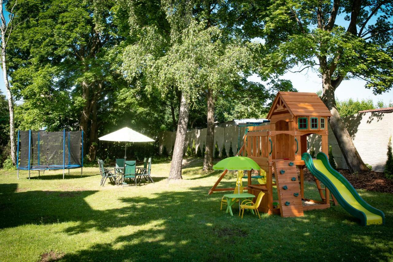 Villa Garden Apartments Poprad Bagian luar foto