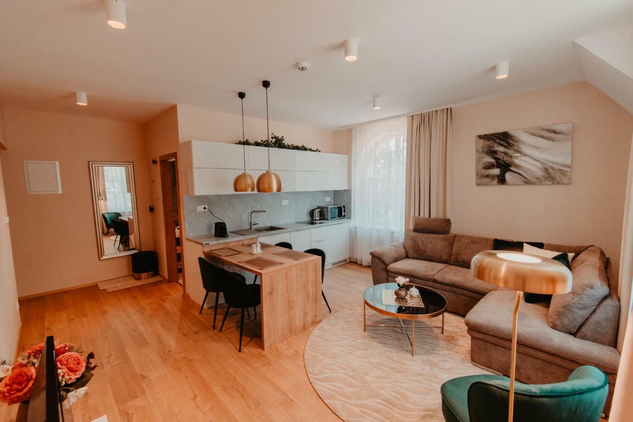 Villa Garden Apartments Poprad Bagian luar foto