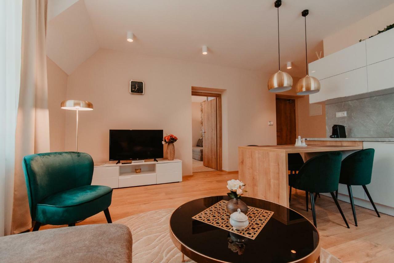 Villa Garden Apartments Poprad Bagian luar foto