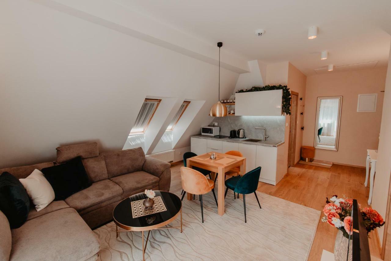 Villa Garden Apartments Poprad Bagian luar foto