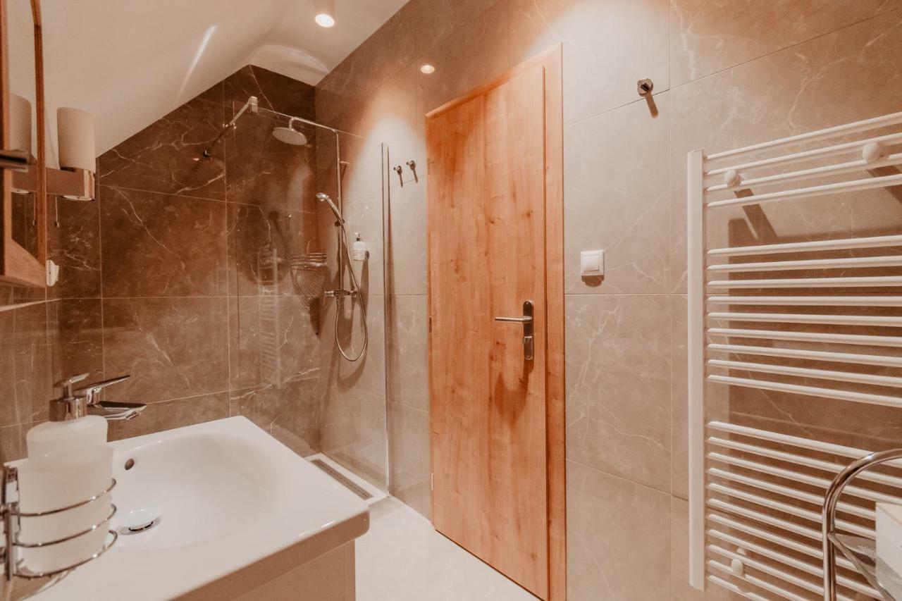 Villa Garden Apartments Poprad Bagian luar foto